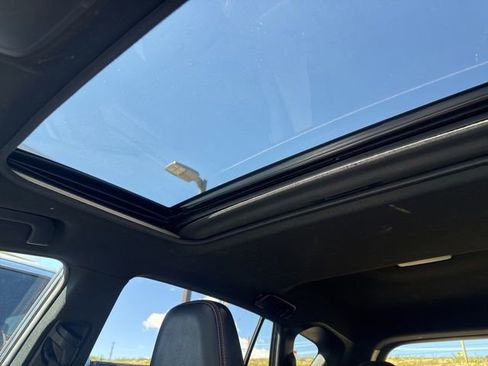 Used 2016 Toyota RAV4 SE image 11