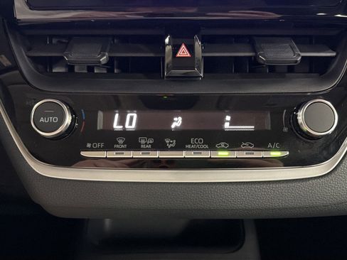 Used 2026 Toyota Corolla LE FWD image 27