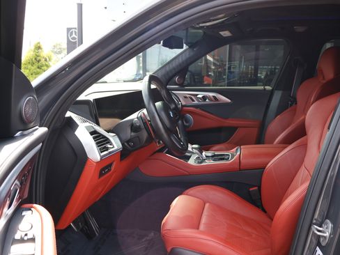 Used 2024 BMW XM AWD/4WD image 10