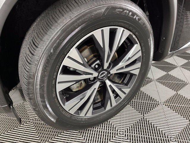 Used 2023 Nissan Rogue SV w/ SV Premium B Package FWD image 14