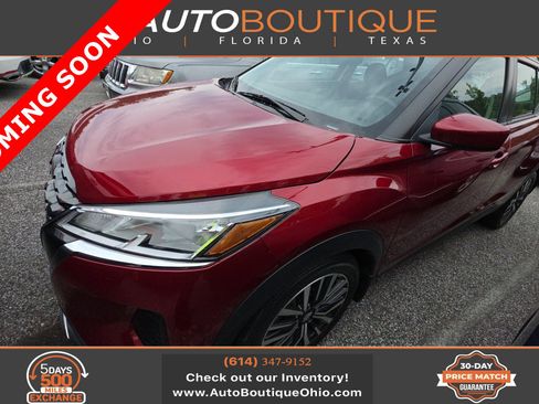 Used 2022 Nissan Kicks SV FWD image 1