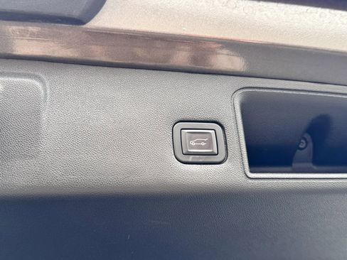 Used 2019 GMC Terrain Denali image 29