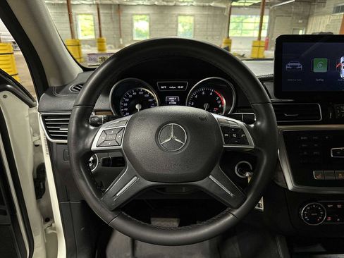 Used 2013 Mercedes-Benz GL 450 4MATIC image 19