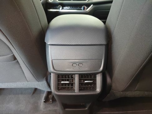 Used 2026 Chevrolet Equinox LT AWD/4WD image 26