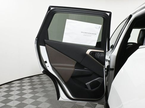 Used 2025 BMW X3 xDrive30i w/ Convenience Package image 32