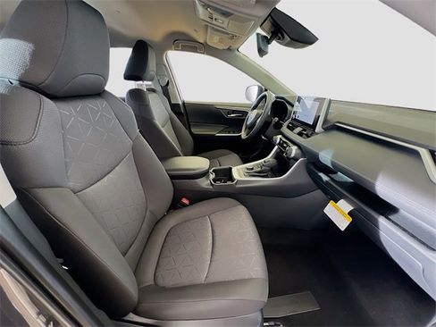 New 2025 Toyota RAV4 XLE image 27