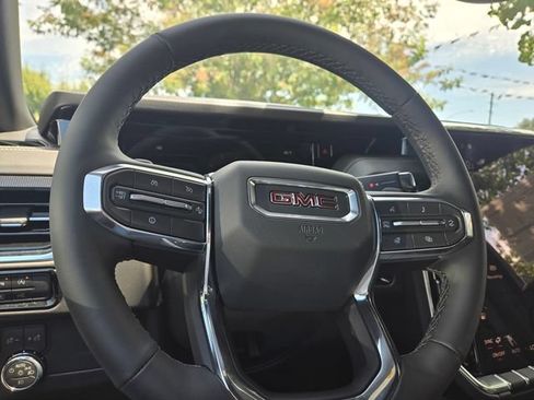 New 2026 GMC Yukon XL Elevation AWD/4WD image 15