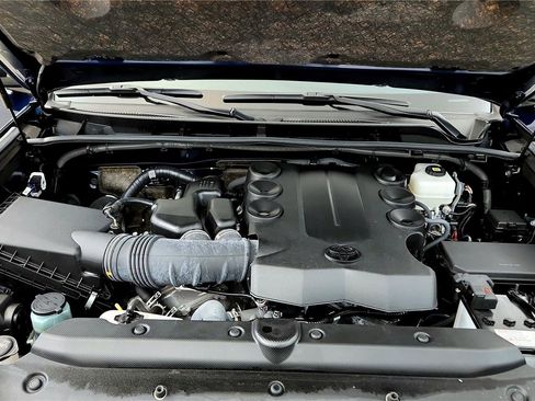 Used 2024 Toyota 4Runner SR5 image 14