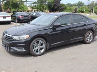 Used 2021 Volkswagen Jetta R-Line w/ R-Line Cold Weather Package FWD video 1