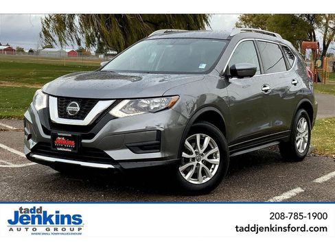 Used 2018 Nissan Rogue SV image 1