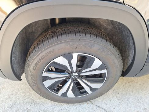 New 2026 Volkswagen Atlas SE image 26