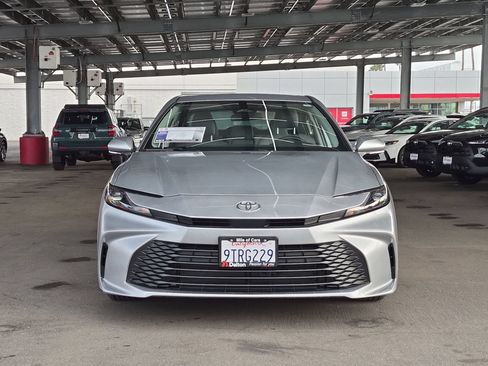 Used 2025 Toyota Camry LE FWD image 3
