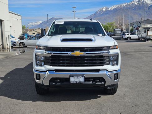 Used 2024 Chevrolet Silverado 3500 LT w/ Convenience Package AWD/4WD image 12
