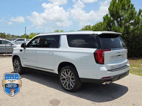 New 2026 GMC Yukon XL Denali Ultimate AWD/4WD image 3