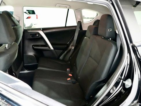Used 2017 Toyota RAV4 LE image 26
