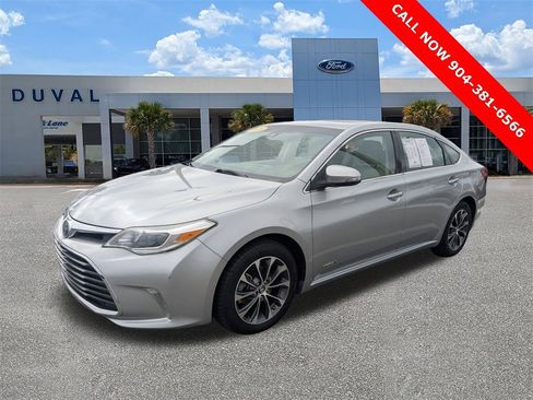 Used 2018 Toyota Avalon XLE Plus image 8