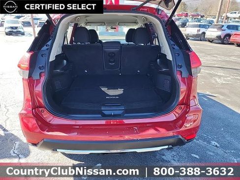 Certified 2017 Nissan Rogue SV w/ SV Premium Package image 27