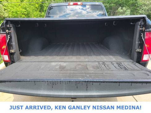 Used 2015 RAM 1500 Express AWD/4WD image 5