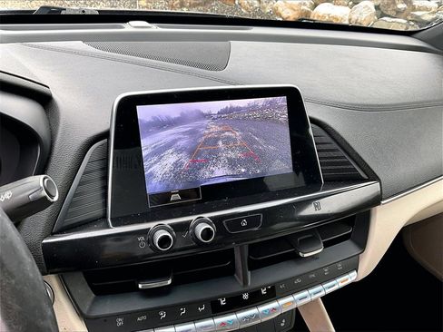 Used 2021 Cadillac CT4 Luxury w/ Sun And Sound Package image 18