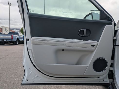 Used 2026 Hyundai Ioniq 5 Limited AWD/4WD image 14