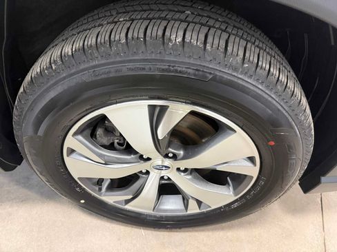 Certified 2024 Subaru Ascent Premium w/ Convenience Package AWD/4WD image 12