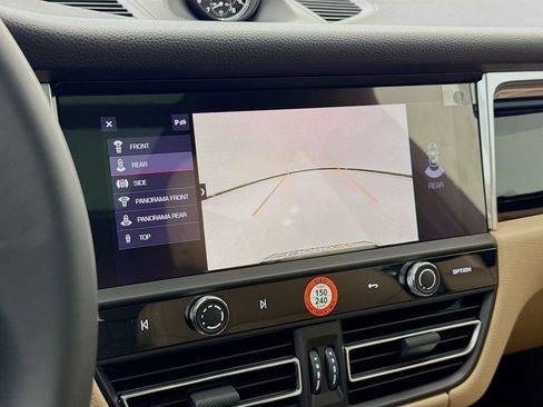 New 2026 Porsche Macan image 20