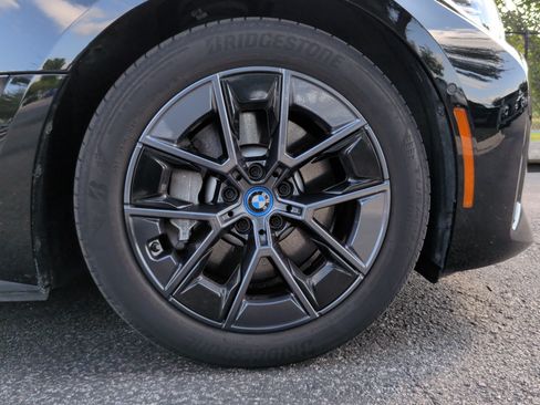 Used 2023 BMW i4 eDrive40 w/ Premium Package RWD image 15