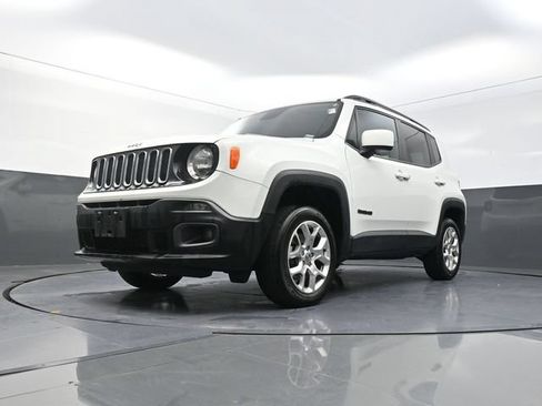 Used 2017 Jeep Renegade Latitude AWD/4WD image 33