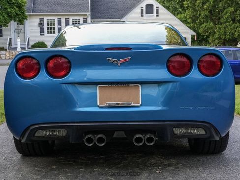 Used 2009 Chevrolet Corvette Coupe w/ Preferred Equipment Group RWD image 7