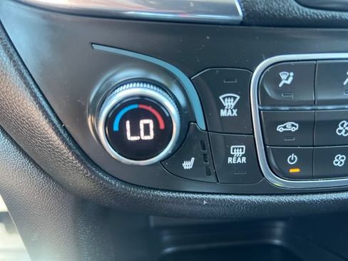 Certified 2020 Chevrolet Equinox LT FWD image 22