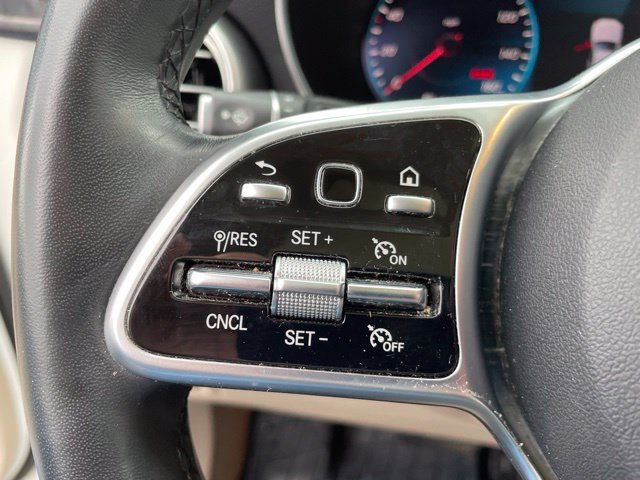 Used 2021 Mercedes-Benz GLC 300 4MATIC image 24