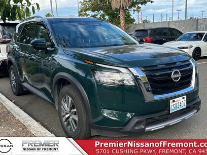 Certified 2025 Nissan Pathfinder SL