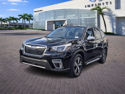 Used 2021 Subaru Forester Touring image 3