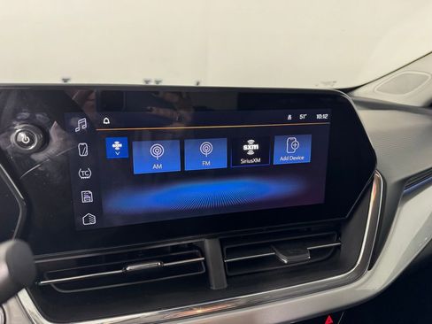 Used 2025 Chevrolet Trax LT image 16