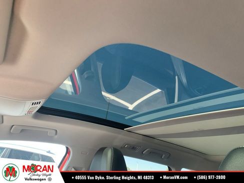 Used 2023 Volkswagen Taos SE w/ Panoramic Sunroof Package AWD/4WD image 7