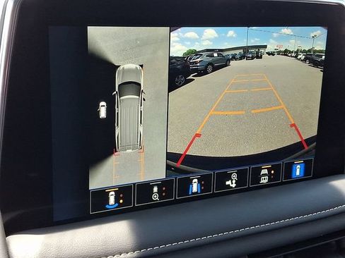 Used 2024 Chevrolet Tahoe Premier AWD/4WD image 14