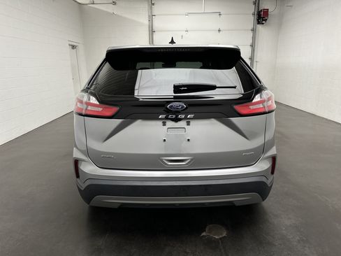 Used 2024 Ford Edge SEL AWD/4WD image 8