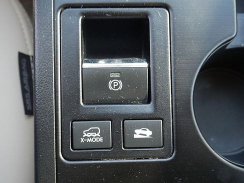 Used 2017 Subaru Outback 2.5i Limited image 46