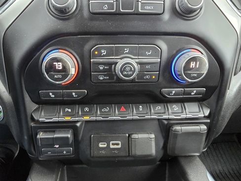 Used 2022 Chevrolet Silverado 1500 LT Trail Boss w/ LT Trail Boss Premium Package image 22