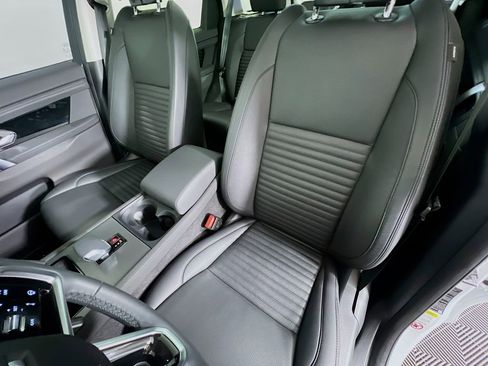Used 2024 Land Rover Discovery Sport S AWD/4WD image 22