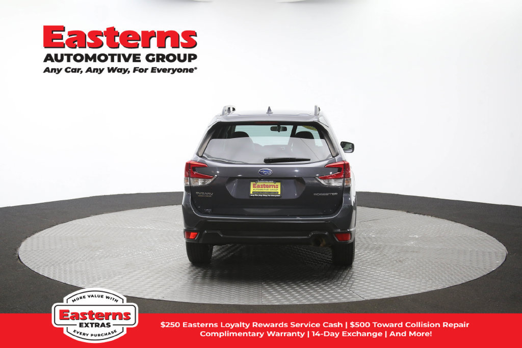 Used 2023 Subaru Forester Premium AWD/4WD image 42