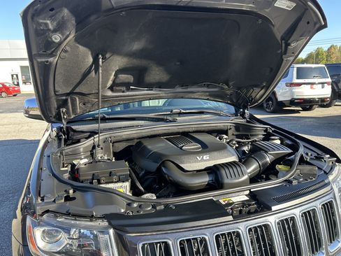 Used 2014 Jeep Grand Cherokee Limited image 60