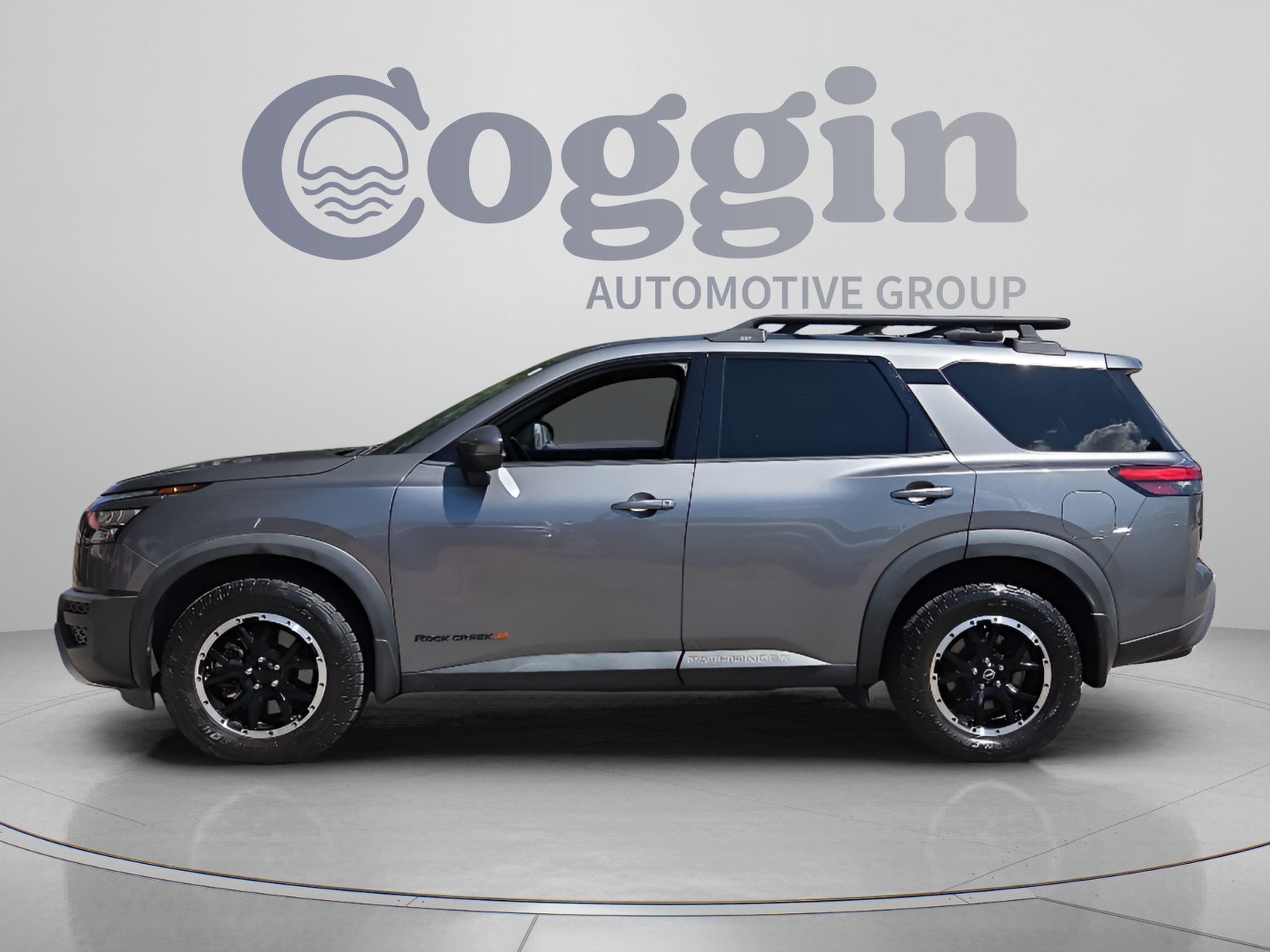 Used 2024 Nissan Pathfinder Rock Creek AWD/4WD image 2