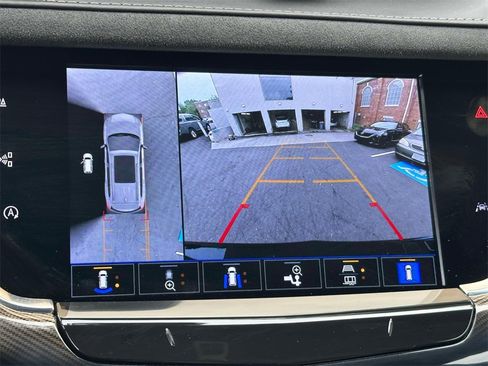 Certified 2025 Cadillac XT6 Premium Luxury w/ Platinum Package image 7