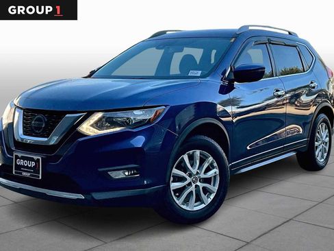Used 2019 Nissan Rogue SV image 1