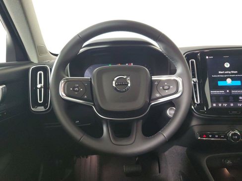 Used 2026 Volvo XC40 B5 Core AWD/4WD image 16