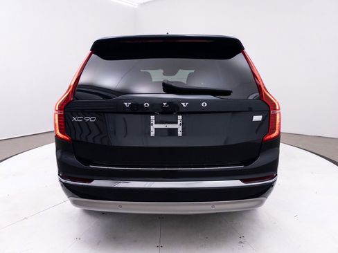 Used 2022 Volvo XC90 T8 Inscription w/ Advanced Package image 16