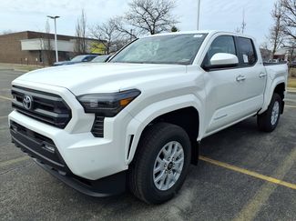 New 2026 Toyota Tacoma SR5 AWD/4WD video 3