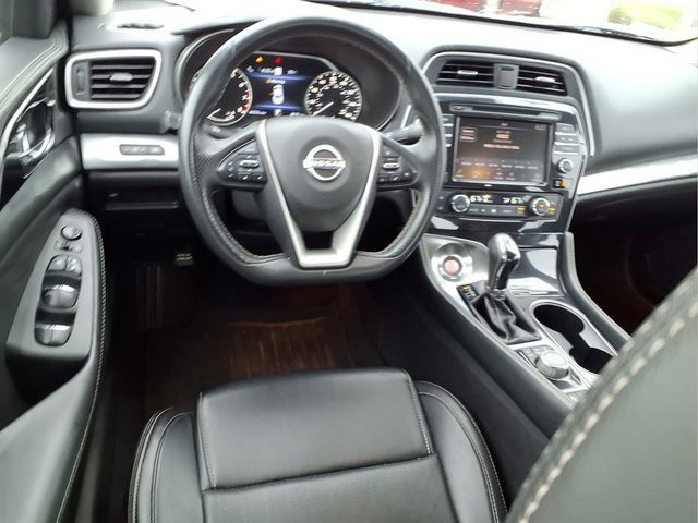 Used 2023 Nissan Maxima SV w/ Floor Mat Group FWD image 4