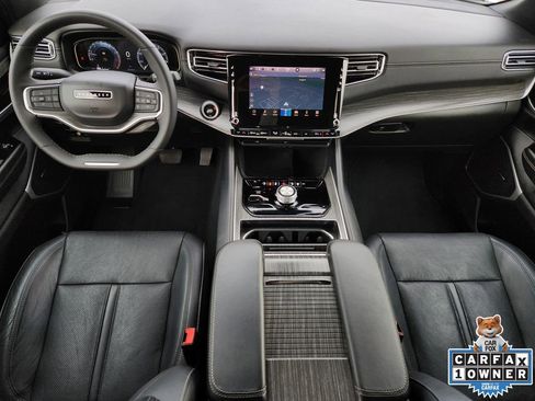 Used 2024 Jeep Wagoneer Series II image 30